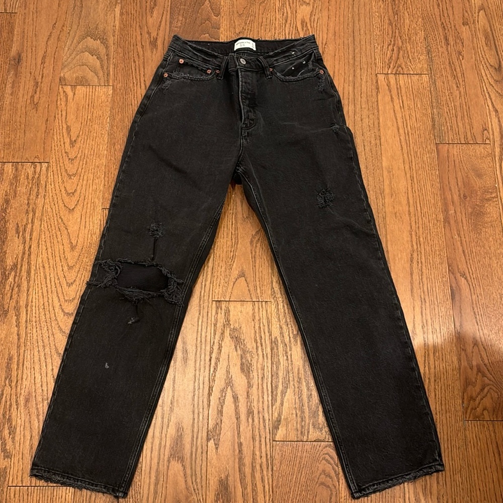 Abercrombie black the dad high rise jeans. Size 8.